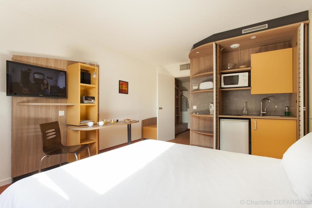 Canal Suites By Popinns Pantin Exterior photo